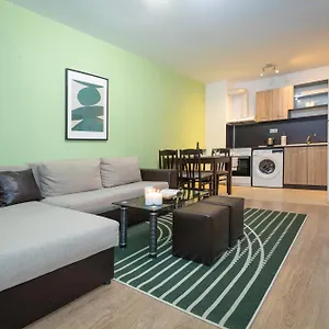 https://modern-and-bright-apartments-near-center-free-parking.sofiahotelsbg.com